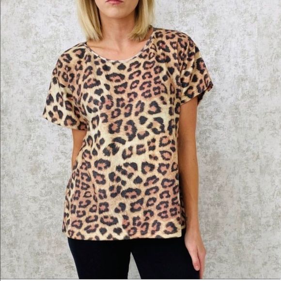 Hye Park & Lune Julian Relaxed Leopard Short Sleeve Super Soft Premium T-Shirt - Picture 1 of 16